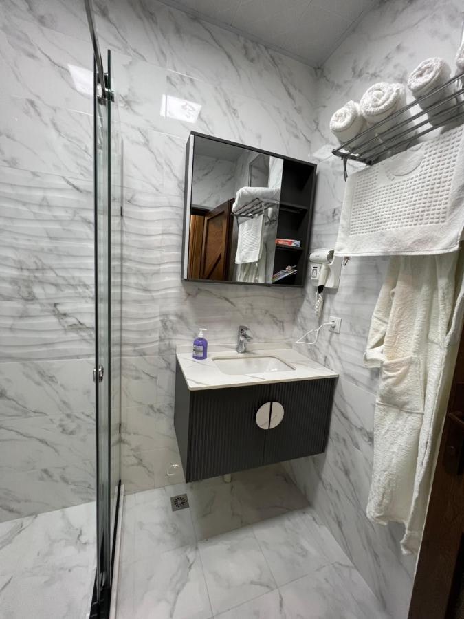 Hotel Sharq Douchanbé Extérieur photo
