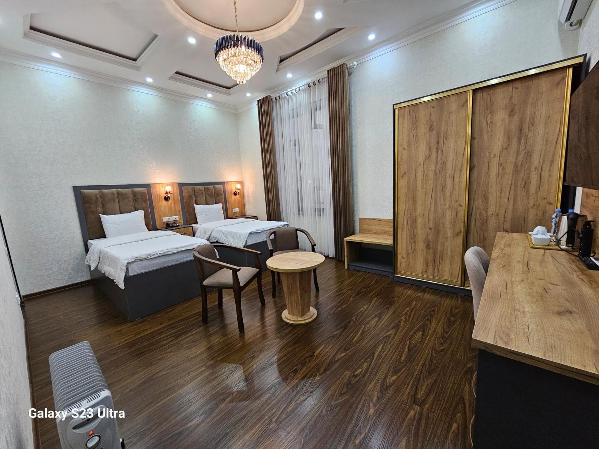 Hotel Sharq Douchanbé Extérieur photo