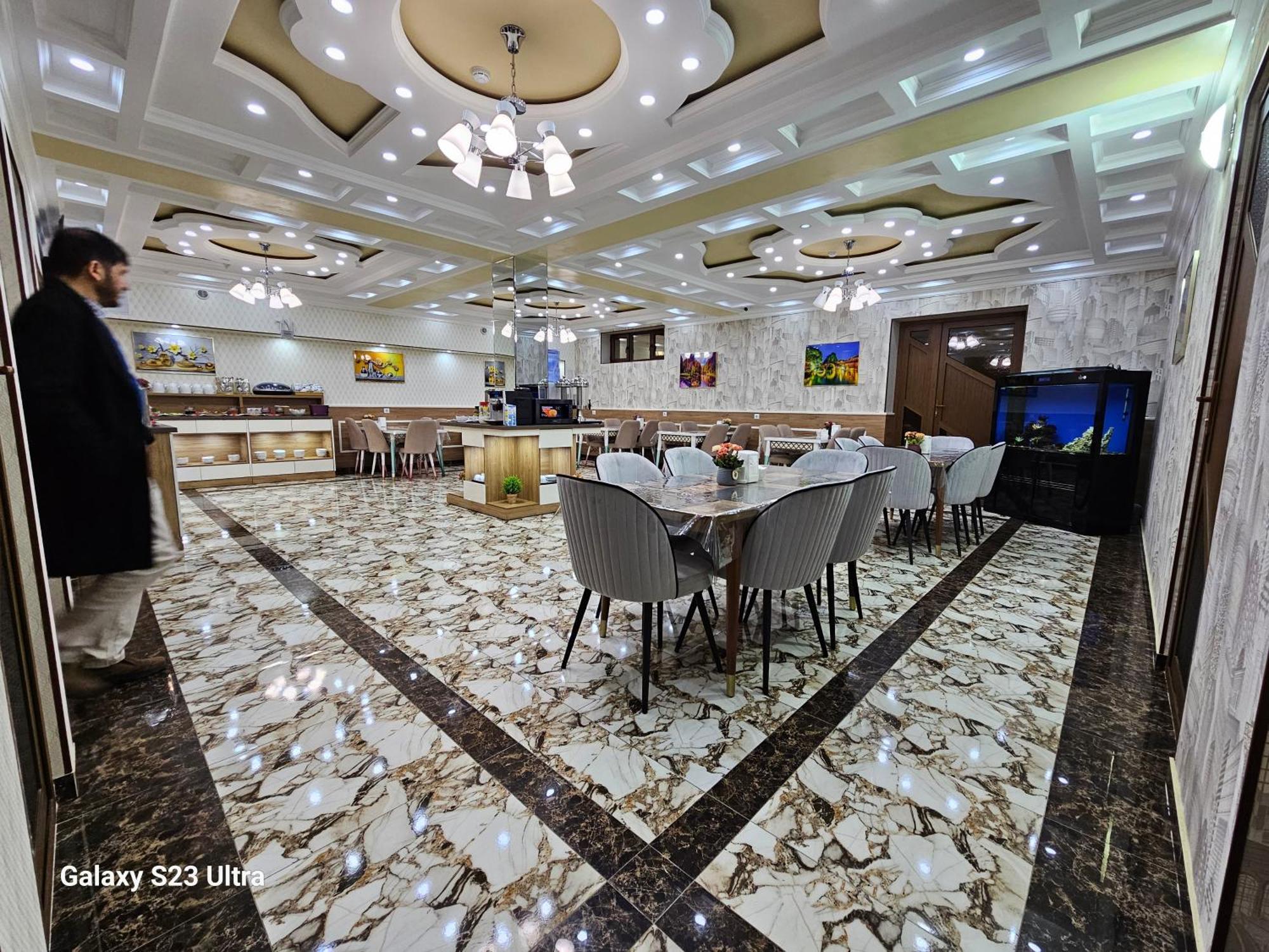 Hotel Sharq Douchanbé Extérieur photo